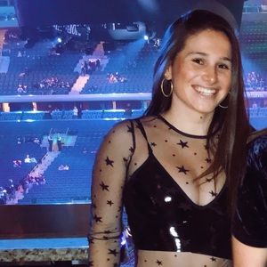 Meet your Posher, Julia